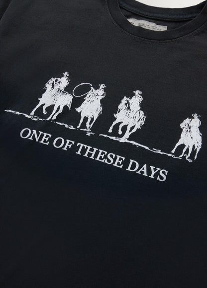 TEAM LOGO TEE