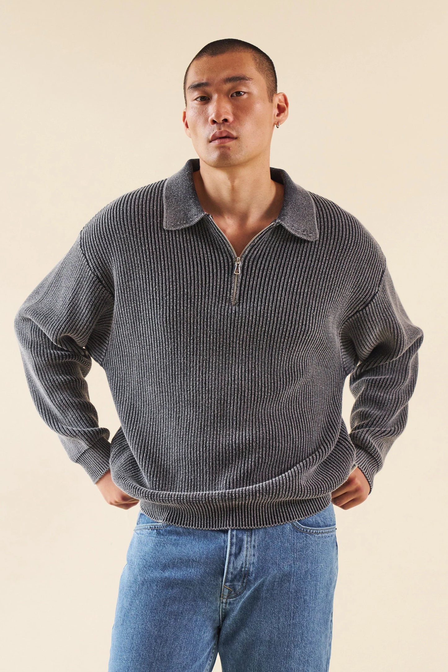 CHARCOAL ACID WASH HALF ZIP KNIT PULLOVER