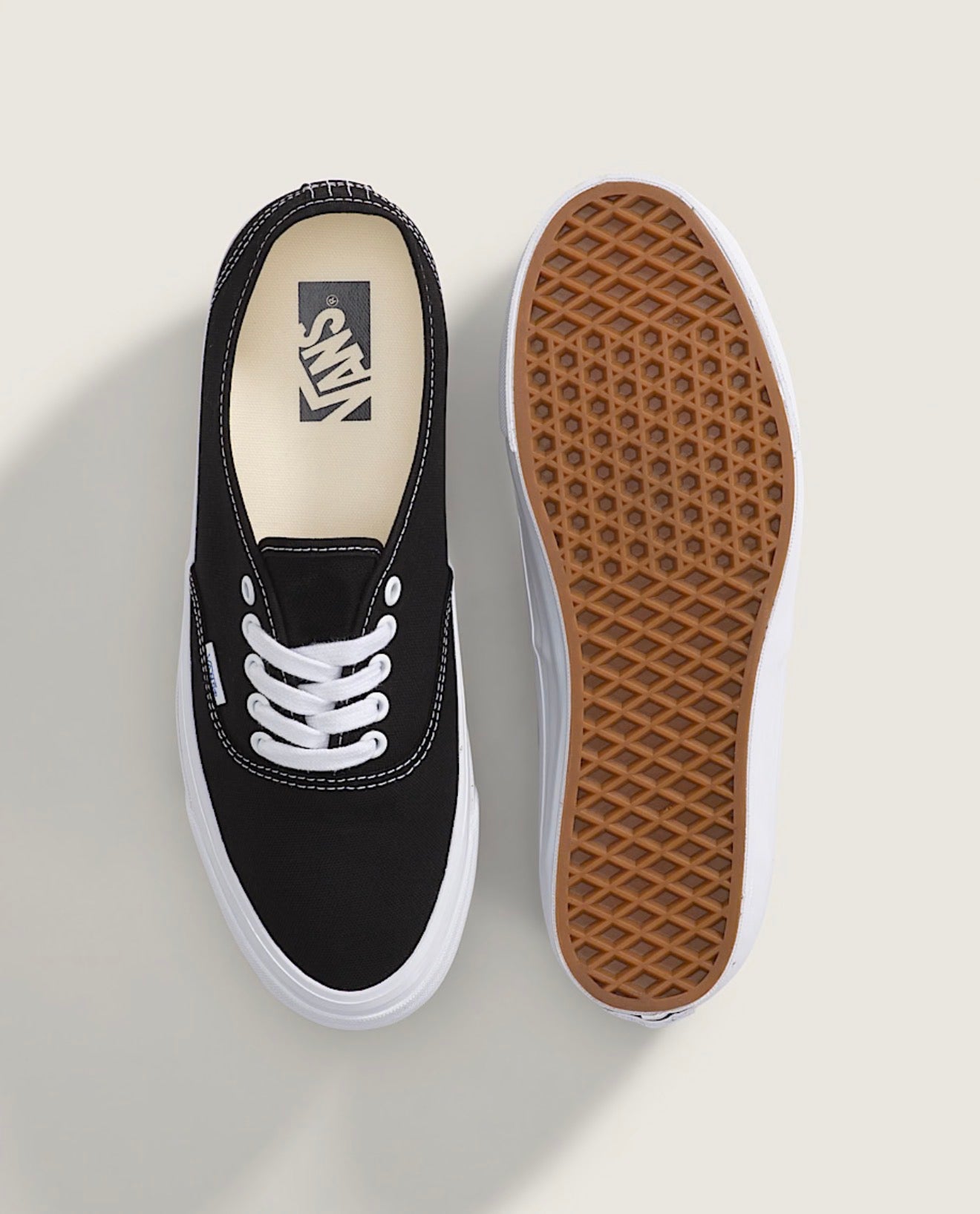 PREMIUM AUTHENTIC- BLACK