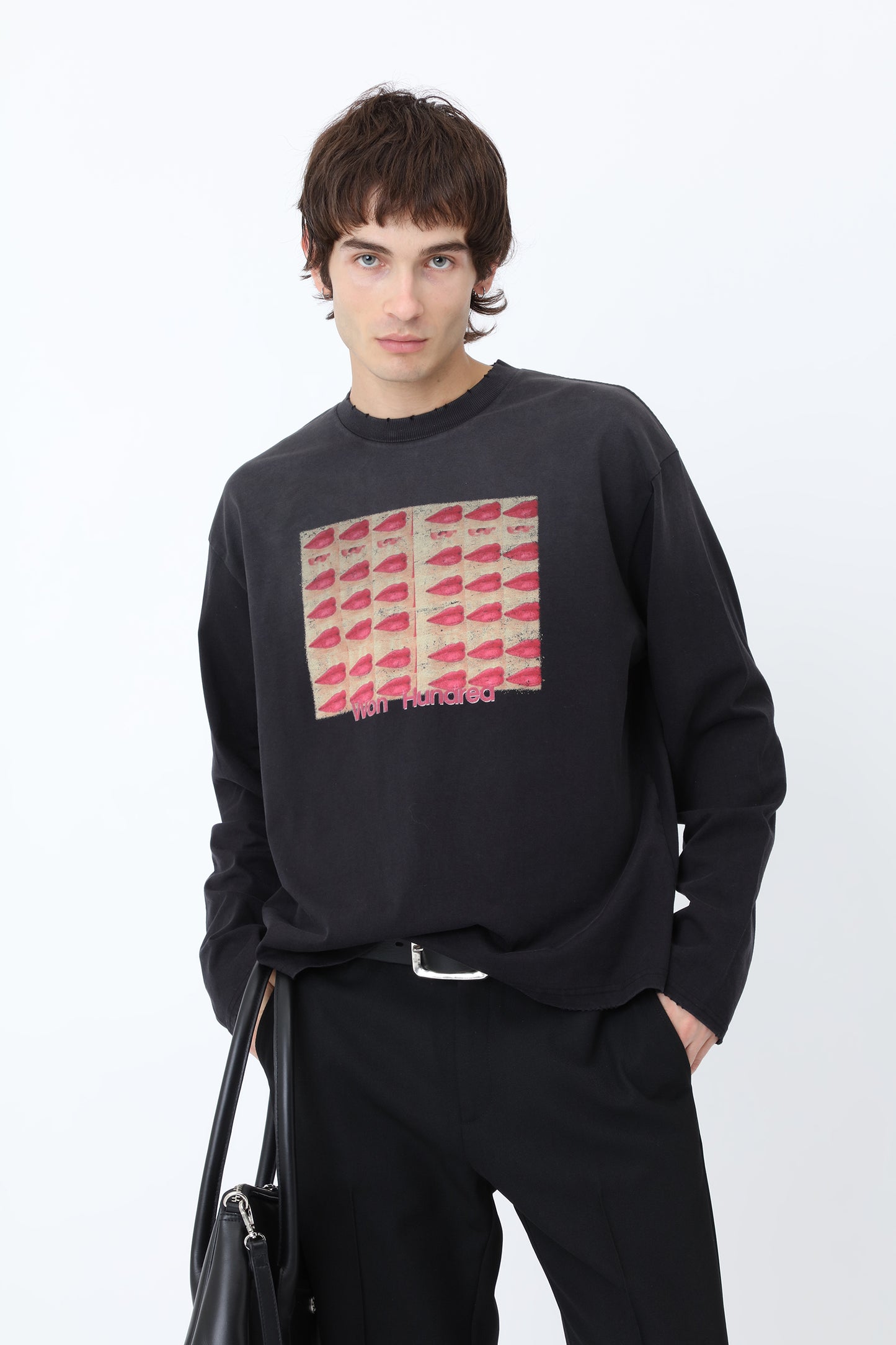 STEVEN KISSES T SHIRT